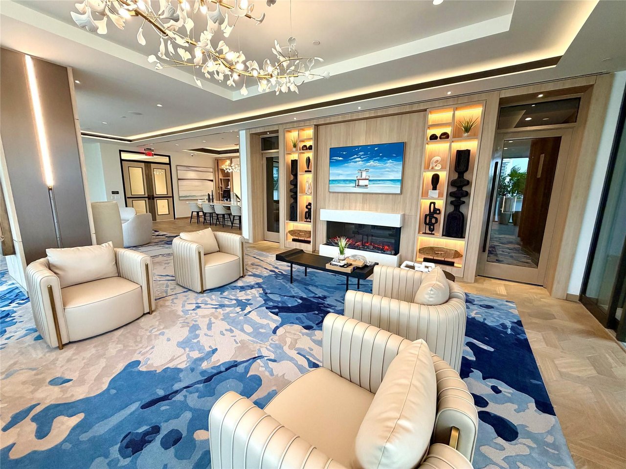 153 N Seabreeze Blvd S-602