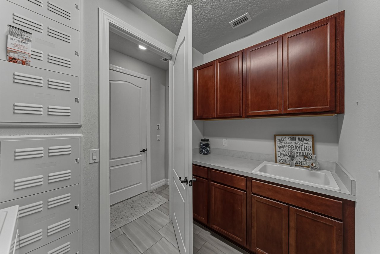 7430 POOL COMPASS LOOP