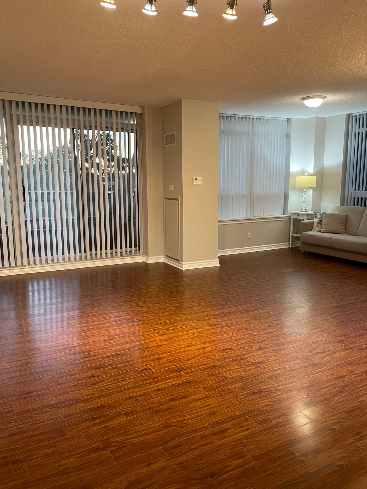 Bright and Spacious Corner Unit