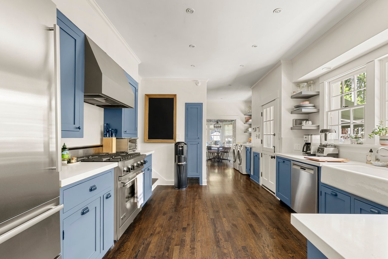 1753 N Gardner St, Hollywood Hills