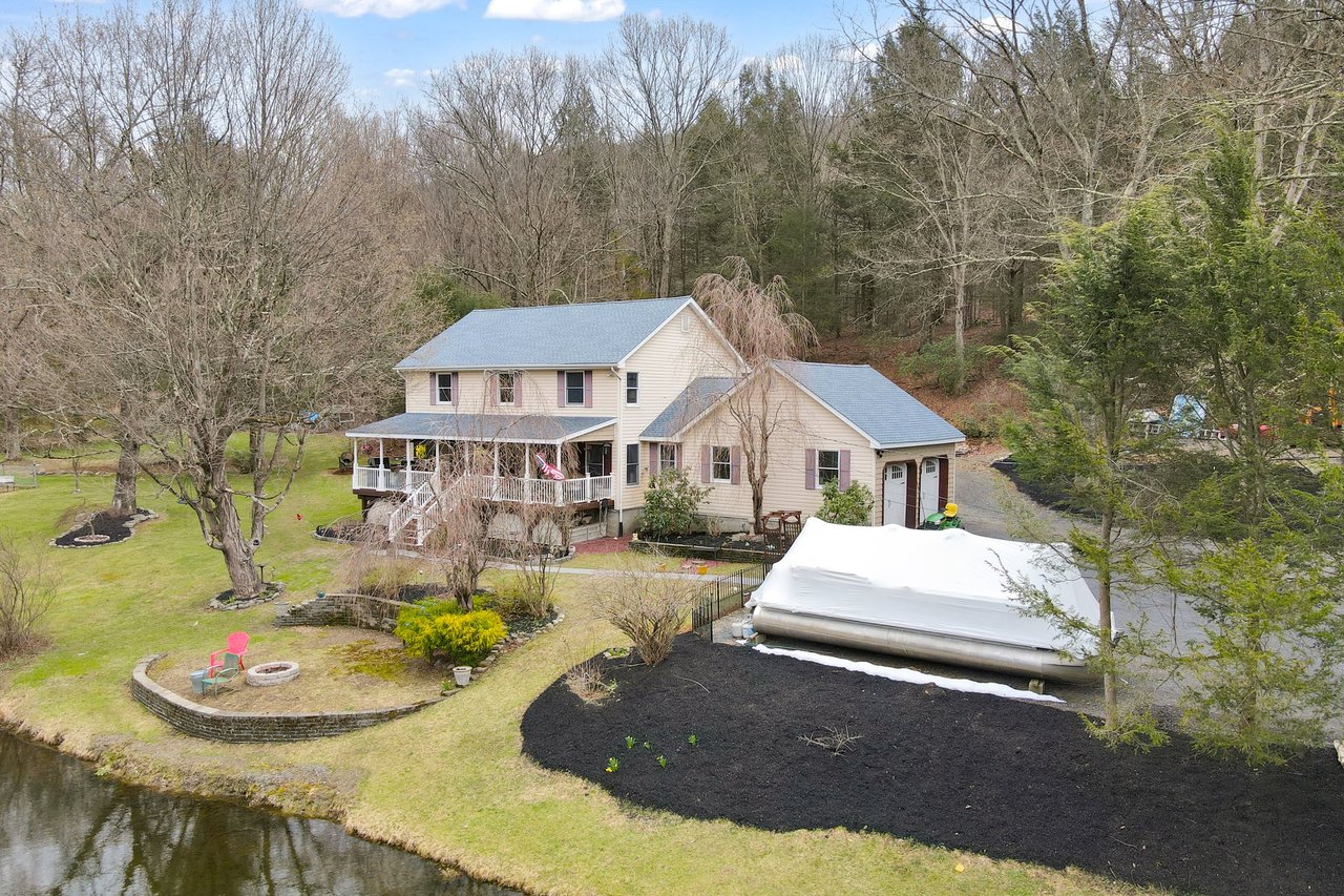 1285 Lakes Rd