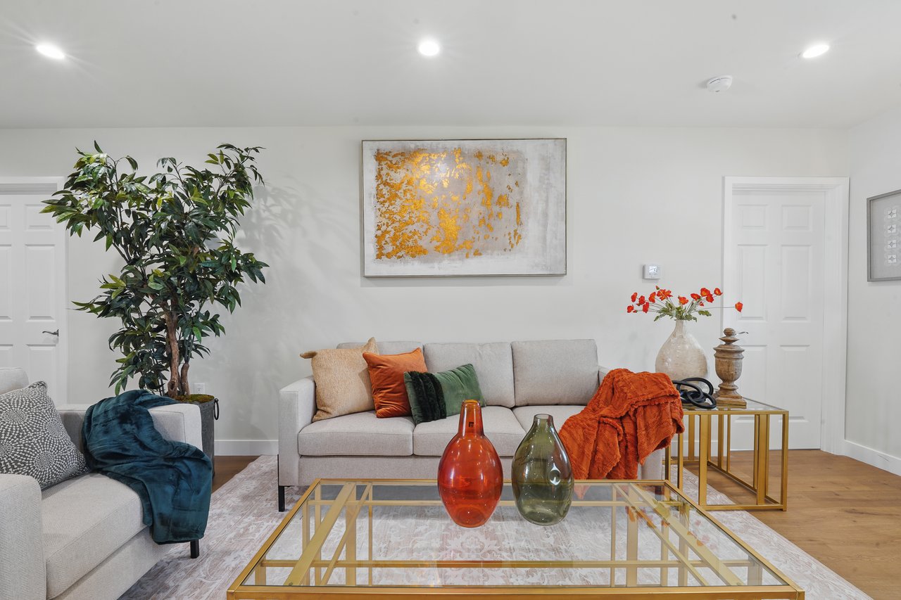4 Units in North Hollywood