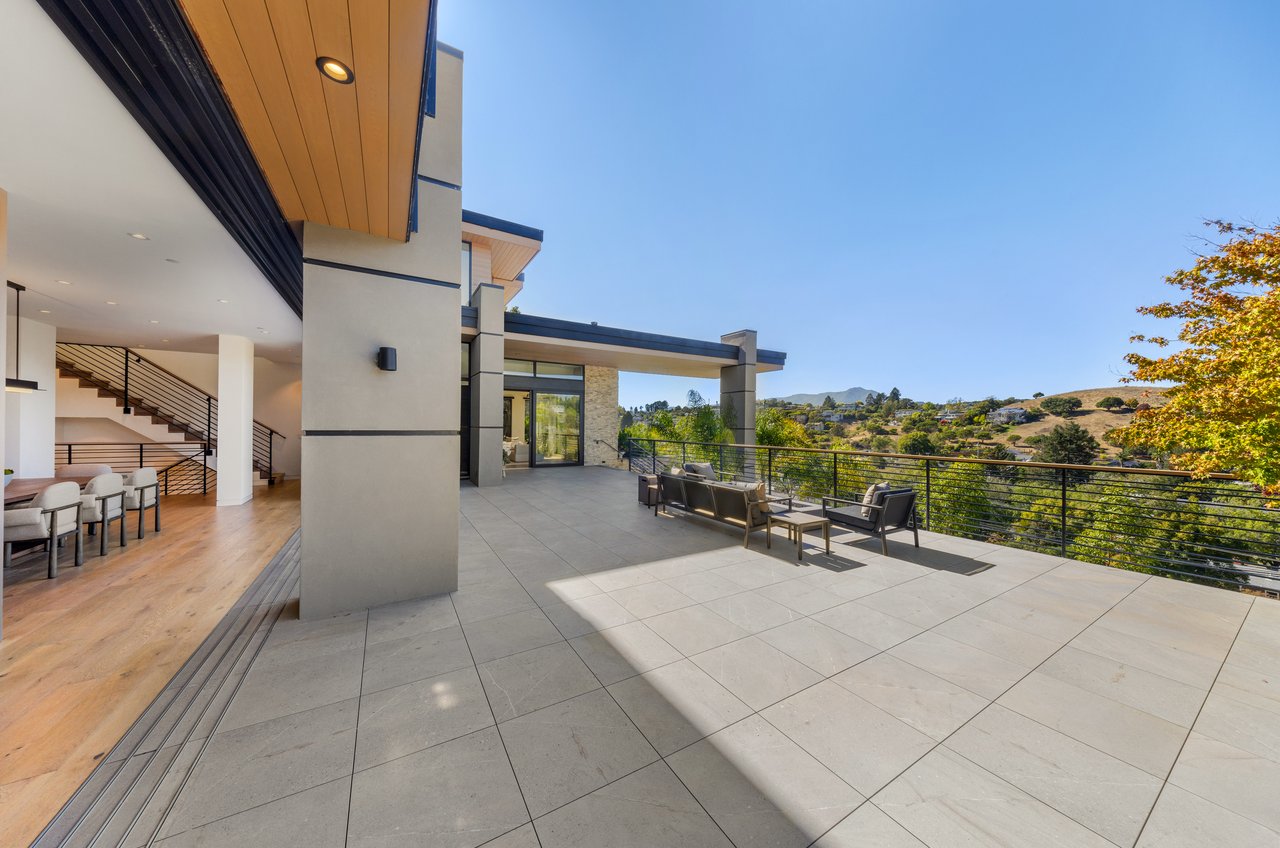 Modern Luxury - Completed in 2020