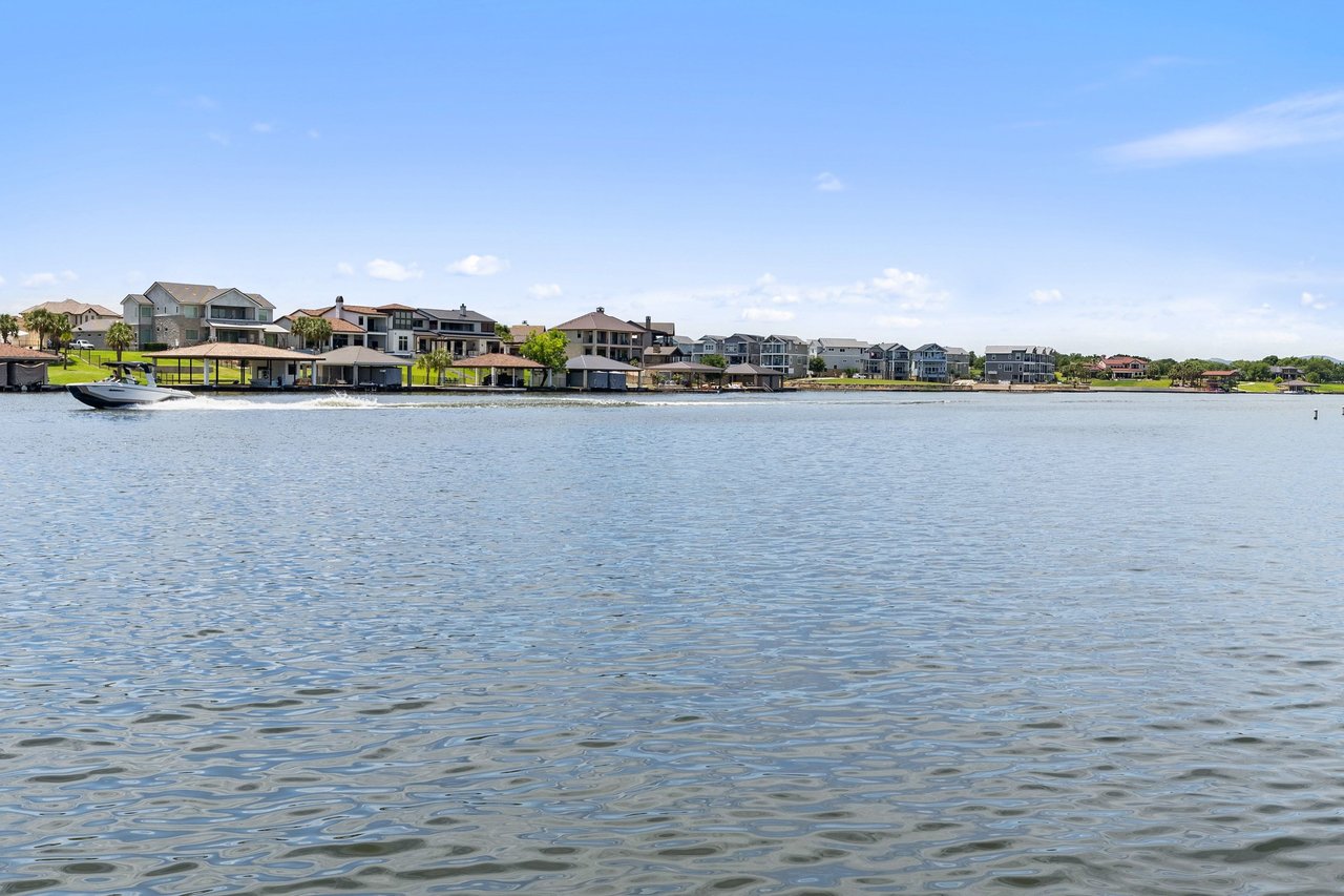 1514 Williams Lakeshore