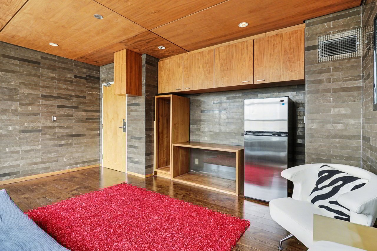 388 Richmond Street West, Suite 519