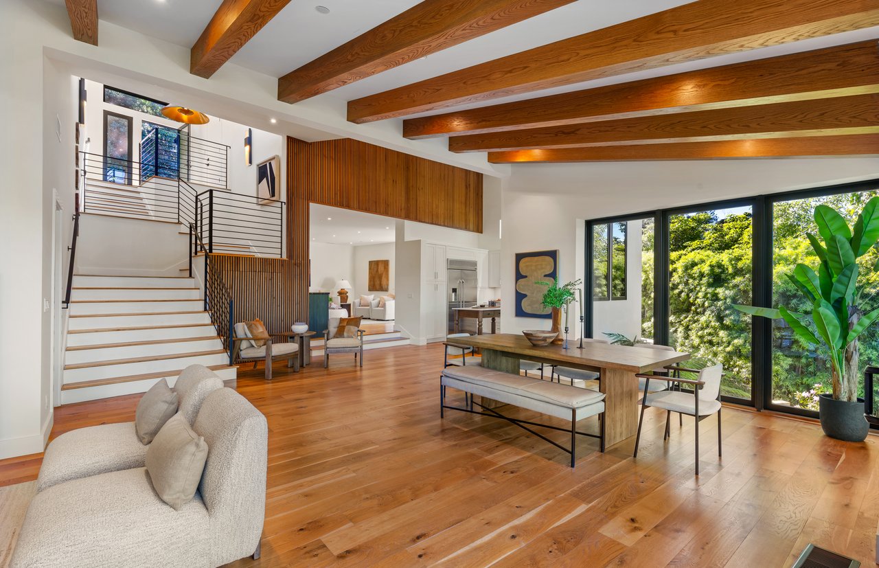 Contemporary Gem on Belvedere Island