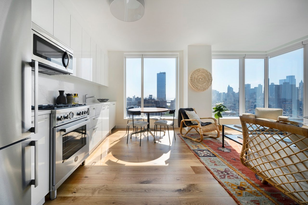 180 Broome St, #PH14
