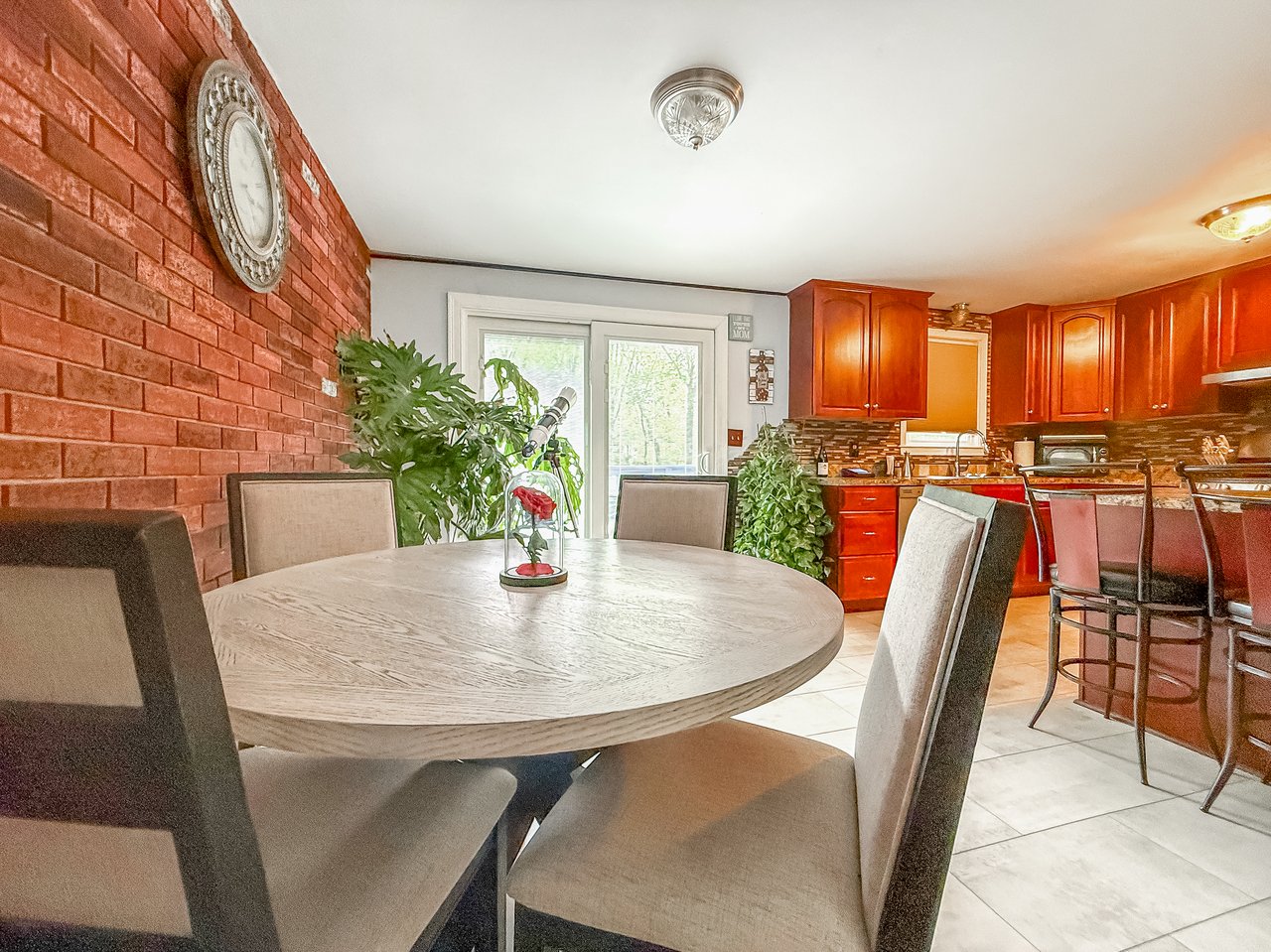 FOR SALE | Turnkey Business & Home