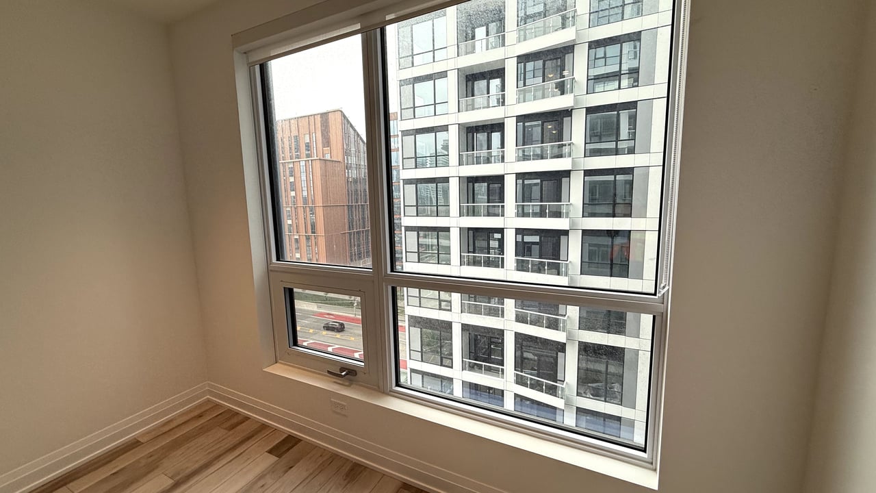 15 Richardson Street, Toronto C08 Unit: 807
