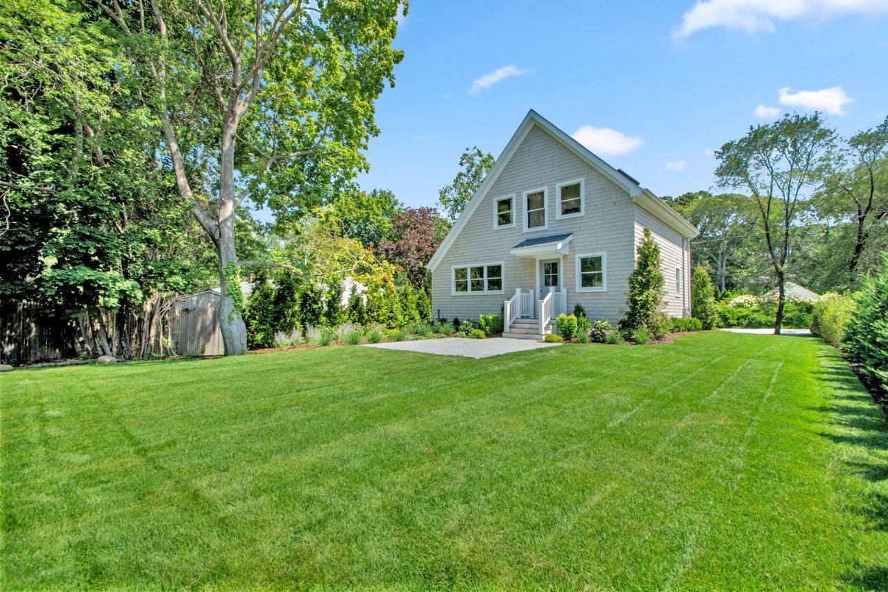 45 Pine Crest Ln