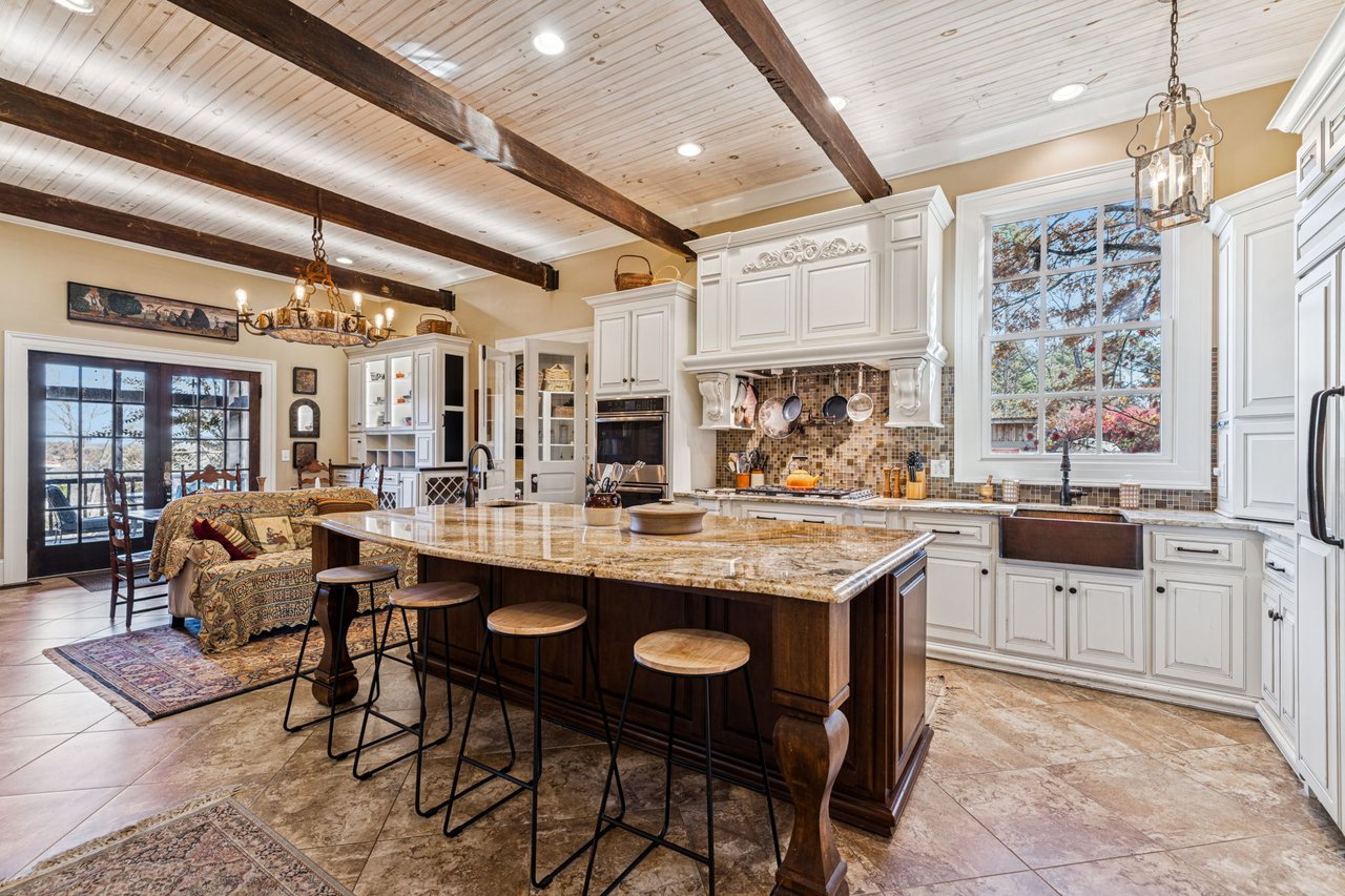 1512 Williamsport Pike