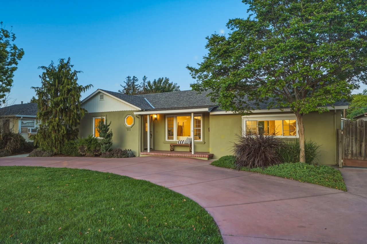 972 Emerald Way