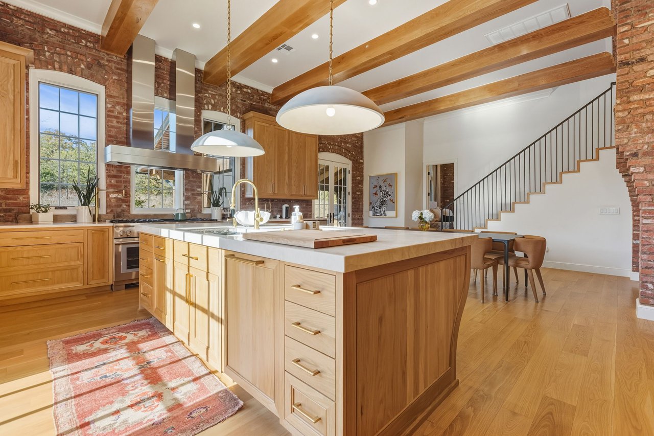 The Agency Oklahoma Listing of the Week - Legacy Masonry Home in Carlton Landing - Wyatt Poindexter - The Agency Oklahoma 