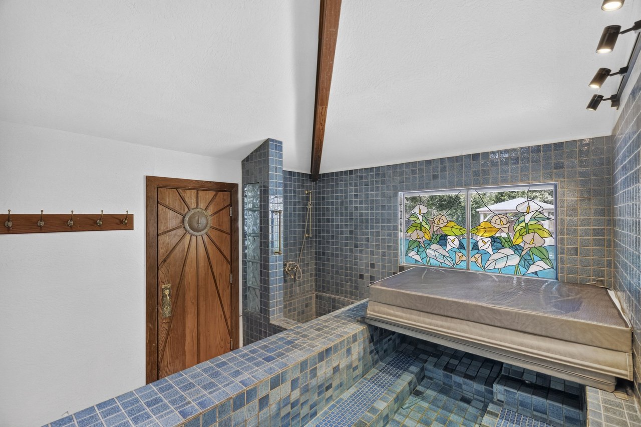 3999 Cherryvale Avenue | Soquel, California