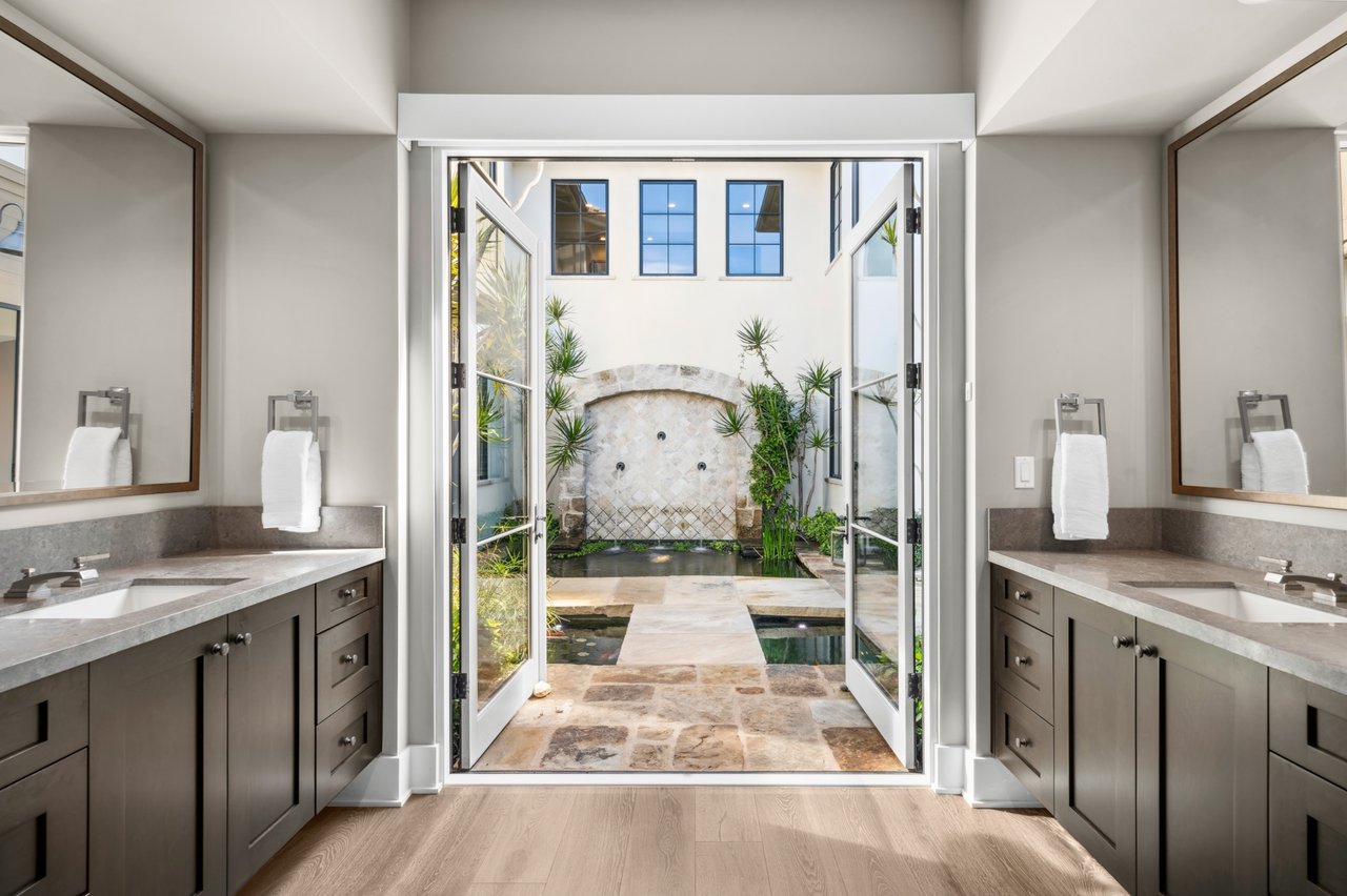 Coastal Luxury in Crystal Cove
