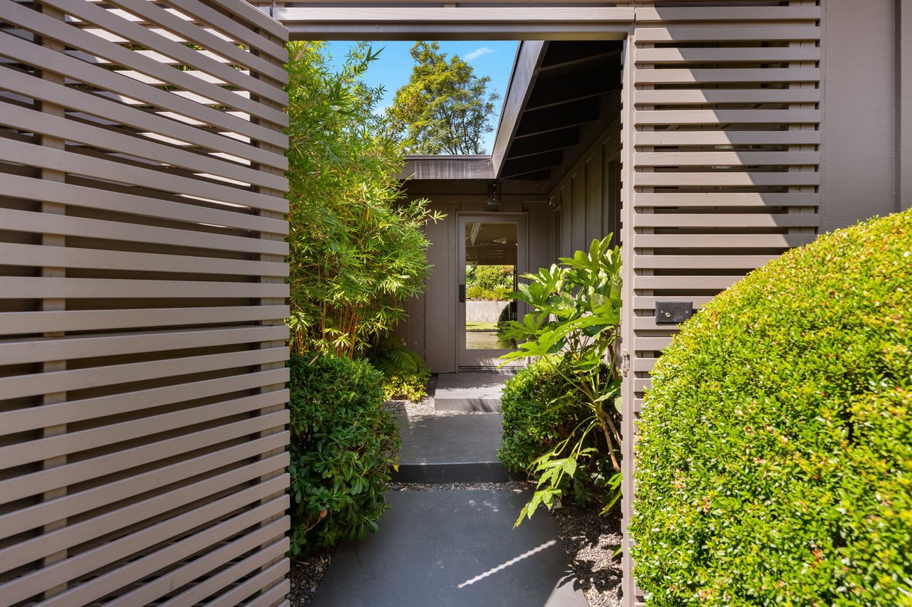 7535 Lolina Ln, Hollywood Hills