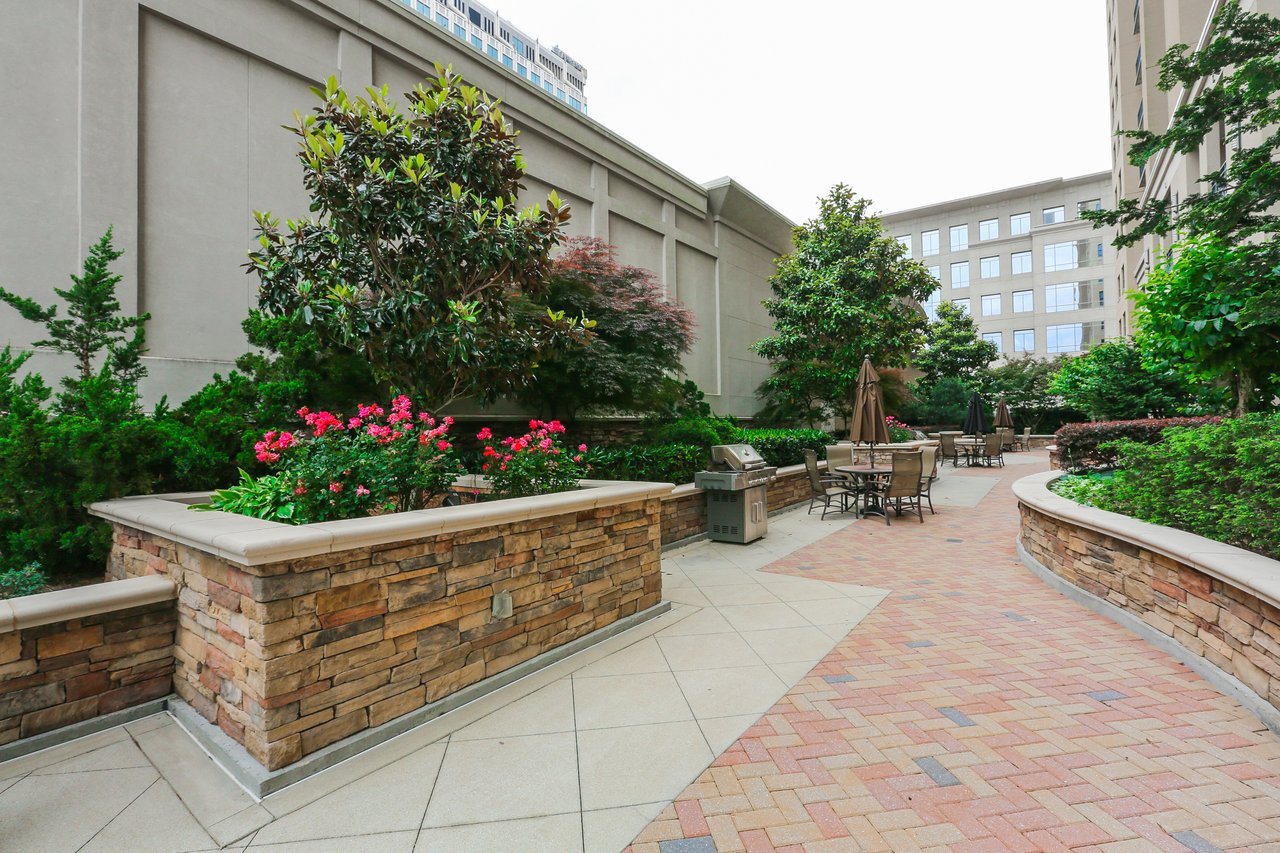 3040 Peachtree Road Unit 1003