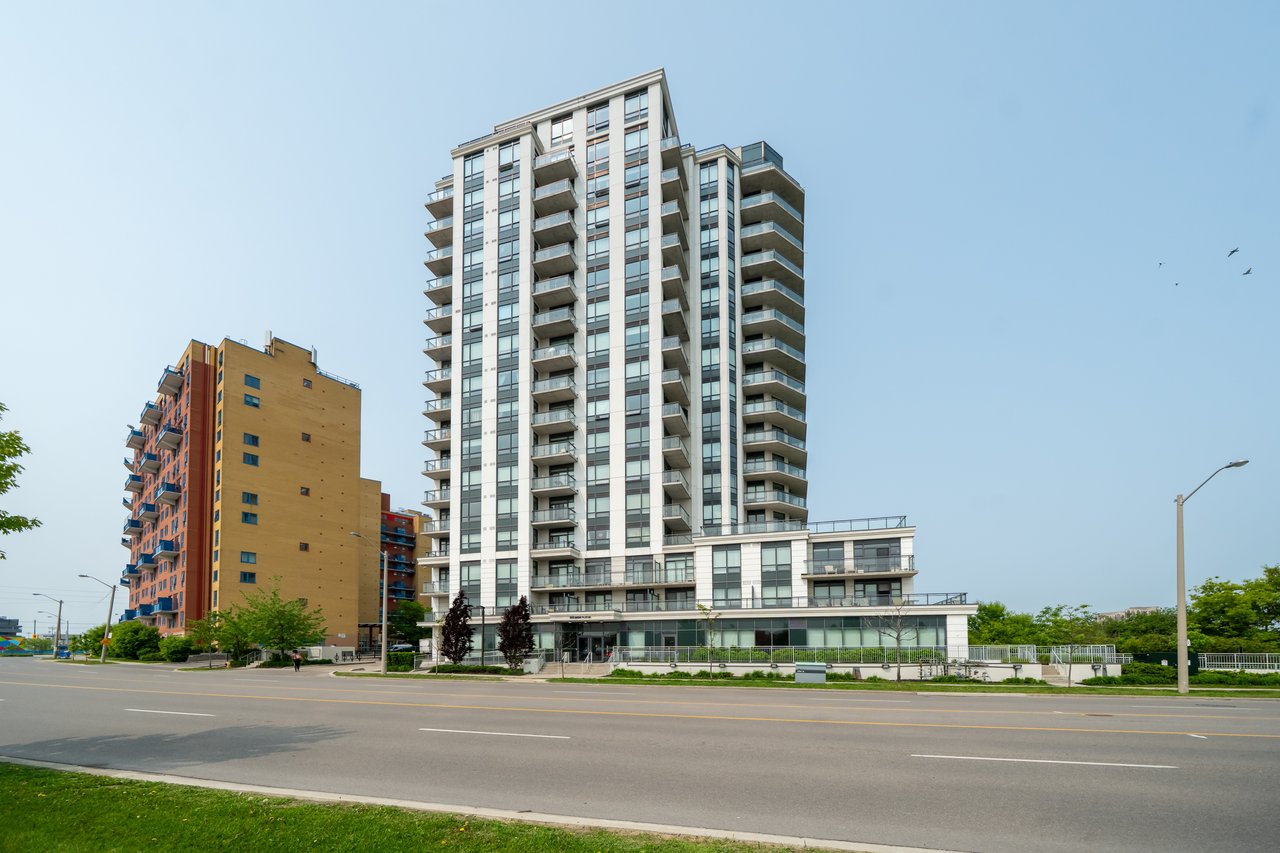 840 Queens Plate Dr 704
