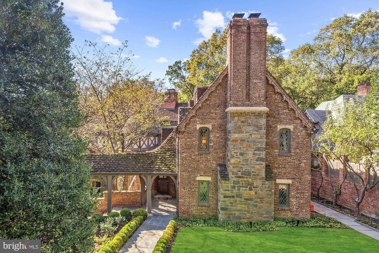 2728 32nd St NW - Washington DC