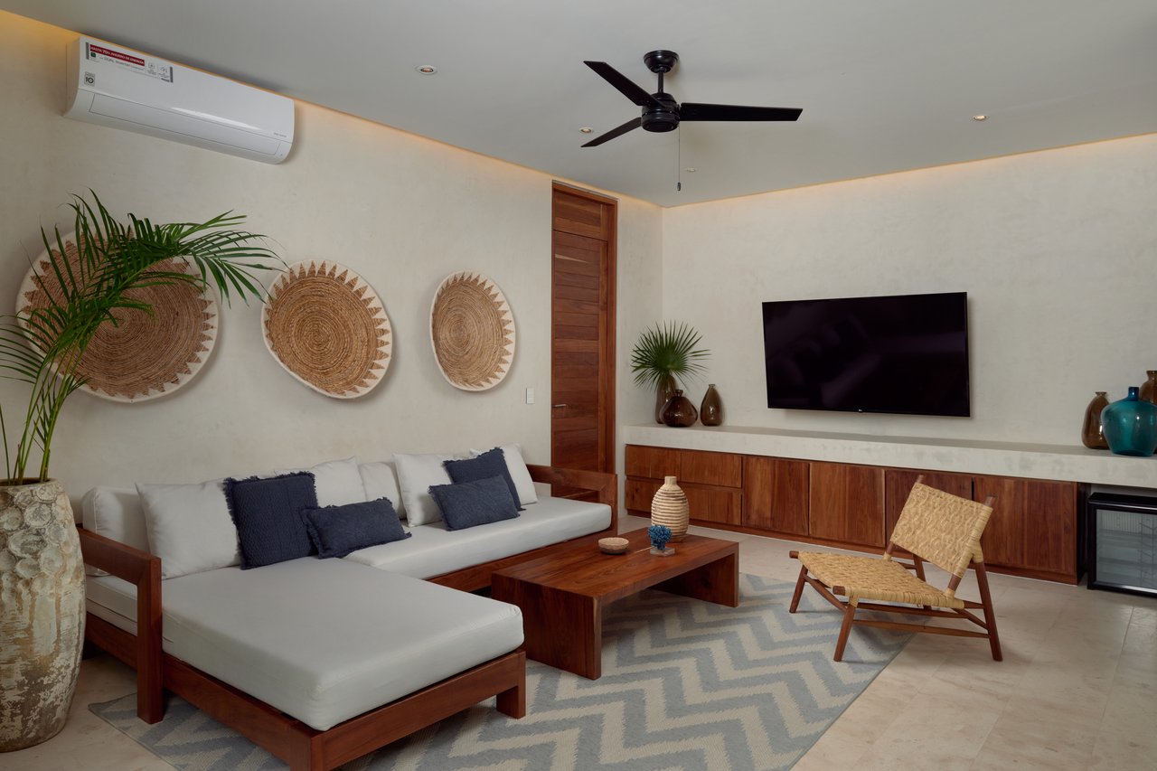 Casa David | 3BR Jungle Villa w/ Rooftop Pool