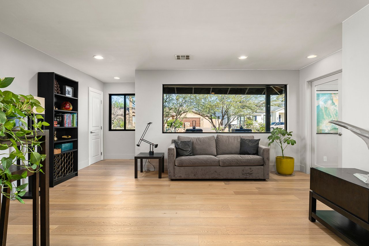 6511 E MONTEROSA Street