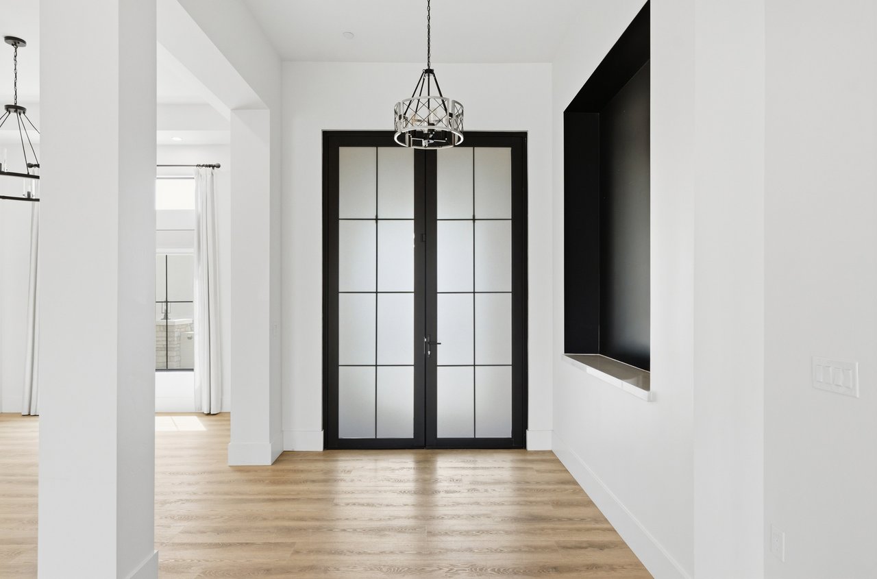 18206 W SAN MIGUEL Court