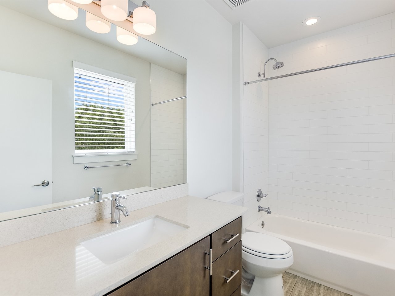 2301 Bluebonnet Lane #12