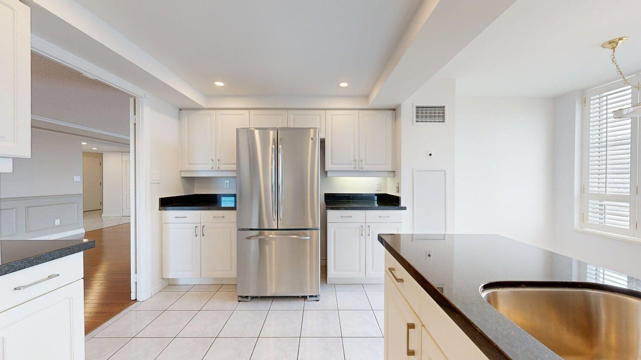 850 Steeles Avenue W Unit: 709