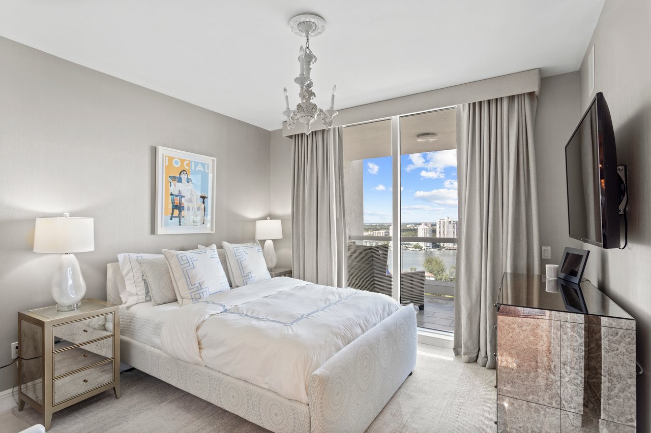 6000 Island Blvd # 2507