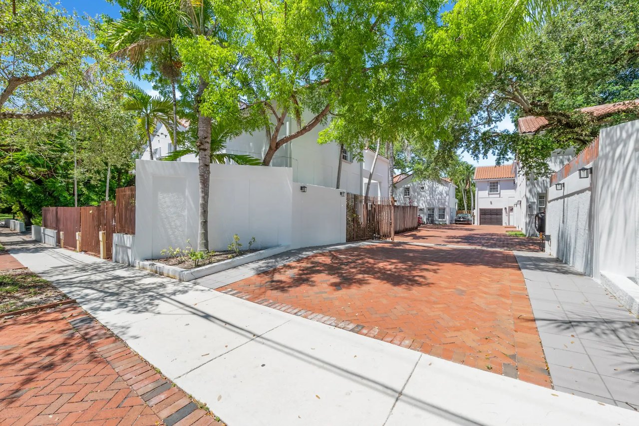 3172 Virginia Street