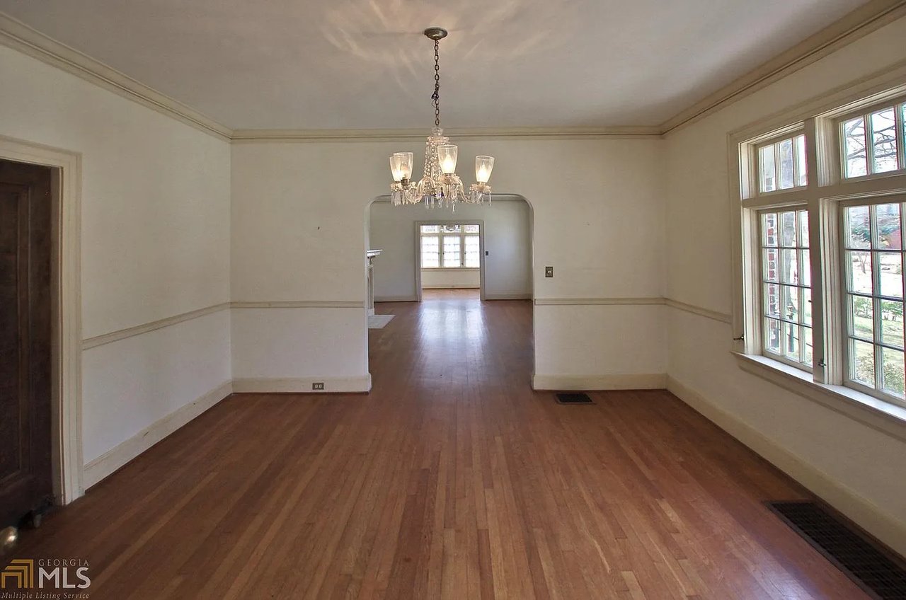 1117 Oxford Rd