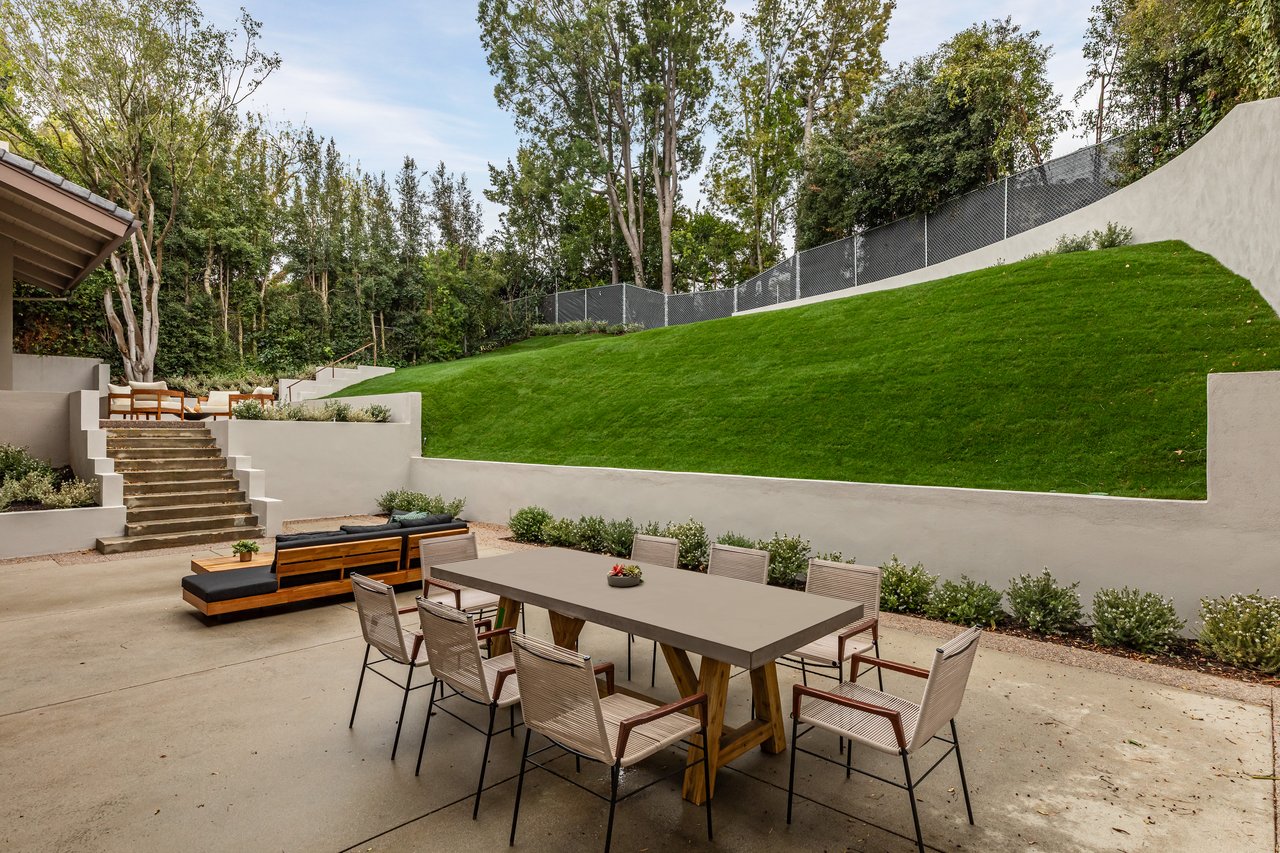 1059 Angelo Dr, Beverly Hills