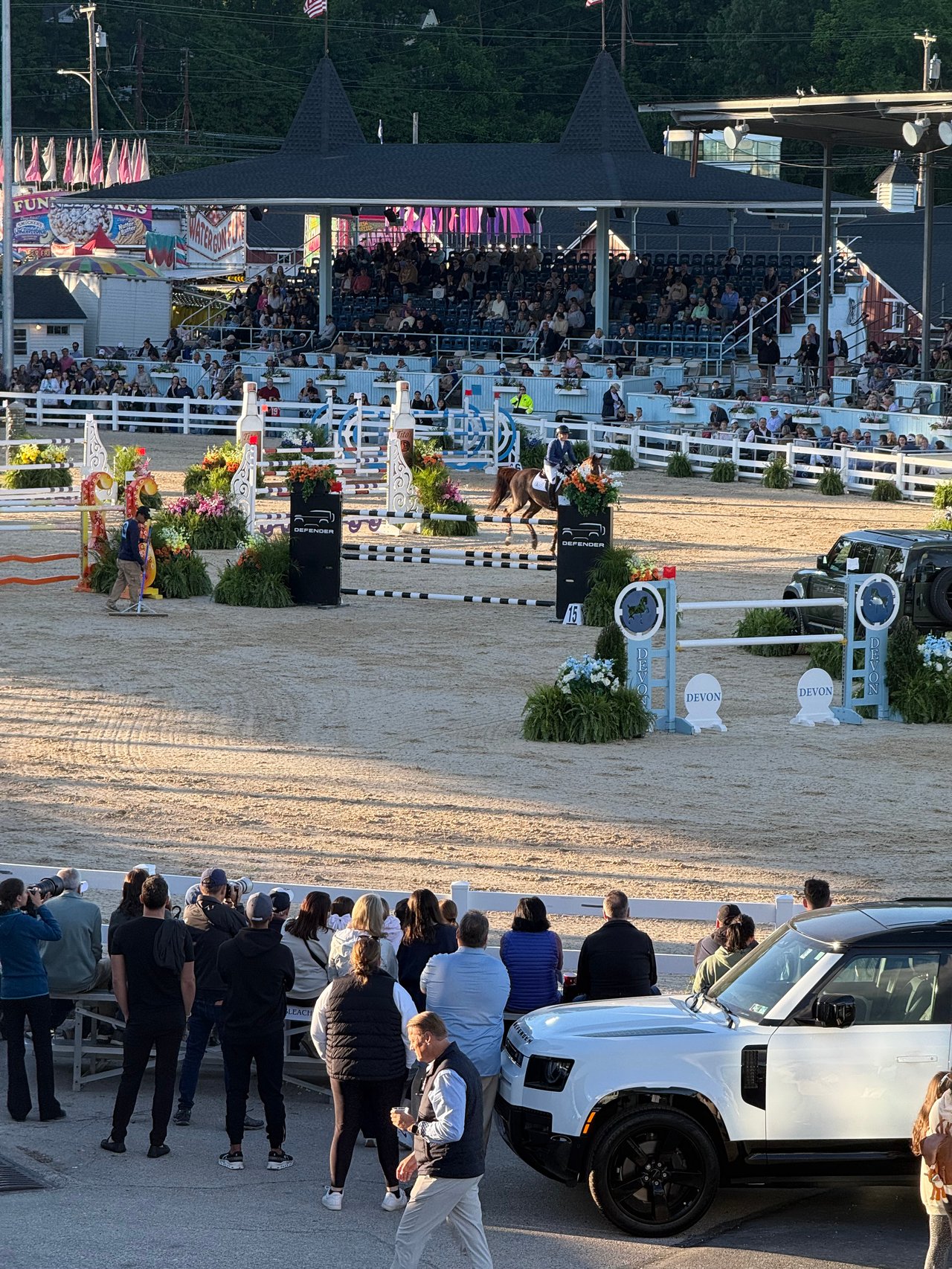 Devon Horse Show 2026: Final Jump-Off, Devon Club VIP Evening & Main Line Equestrian Elegance