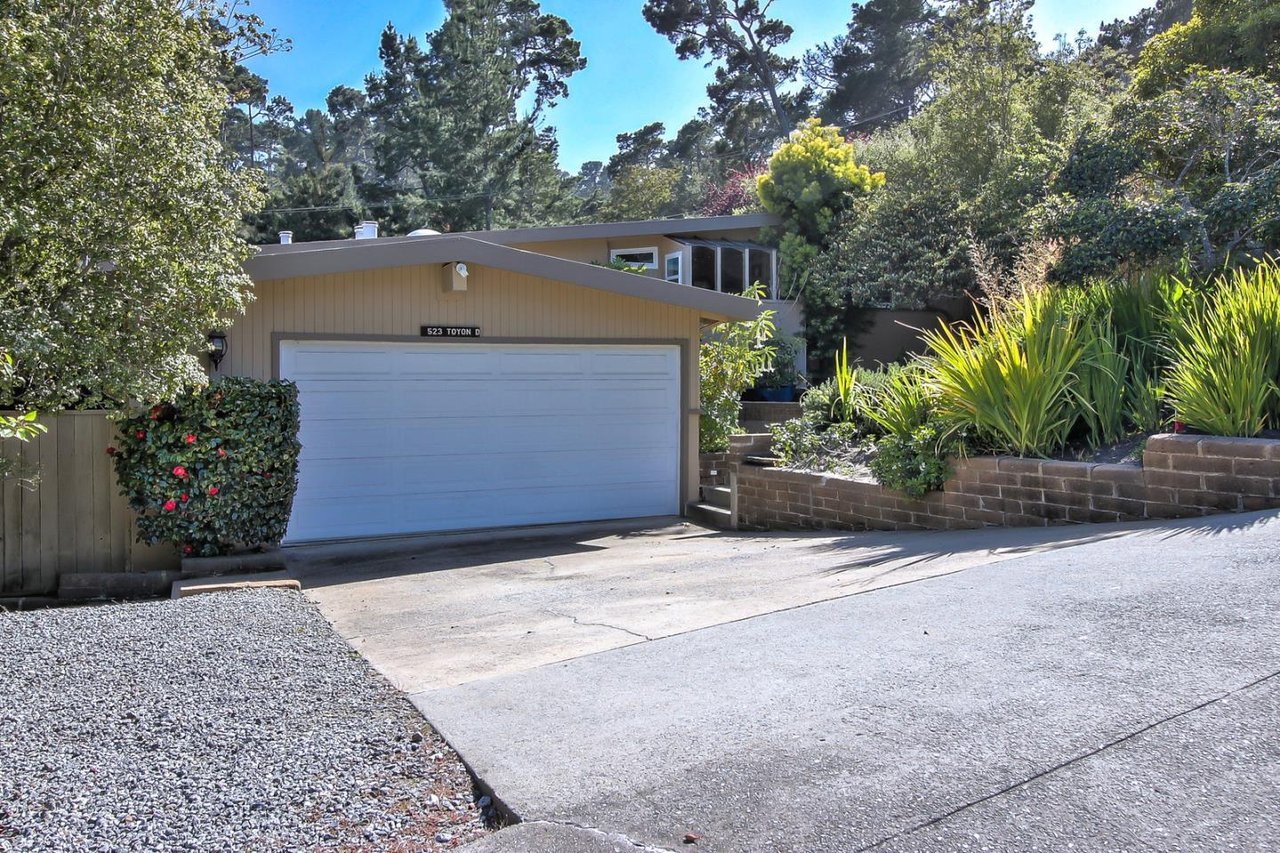 523 Toyon Drive