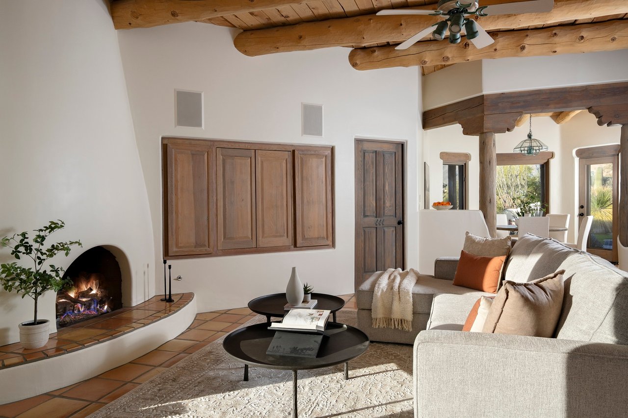 5115 N Corte De Catalonia