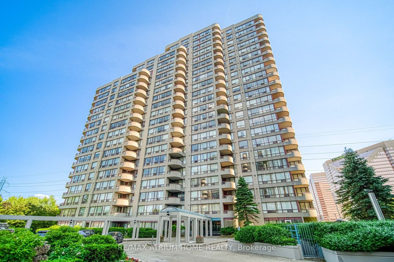 NORTH YORK'S PRESTIGEOUS ADDRESS