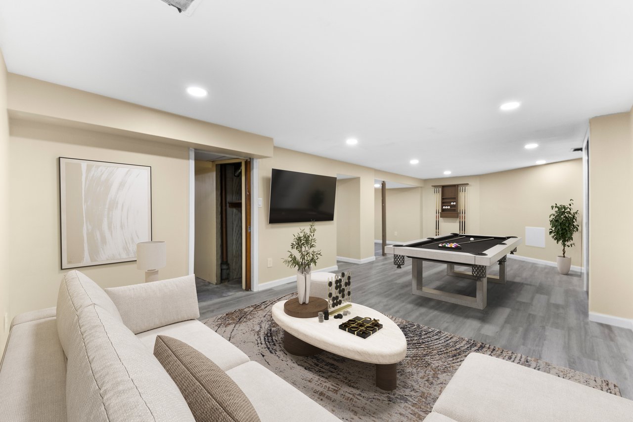 14 Mayling Court