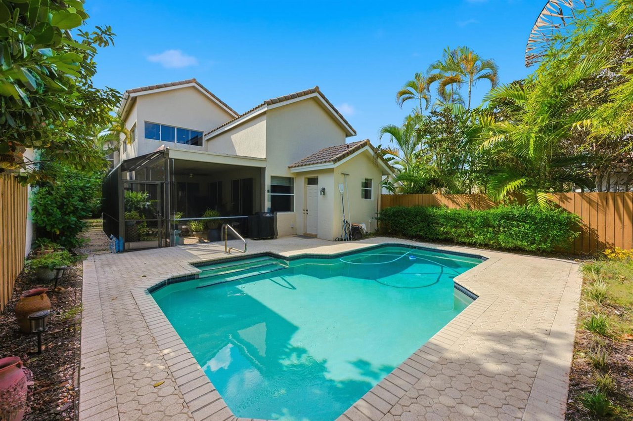 2495 NW 66th Dr