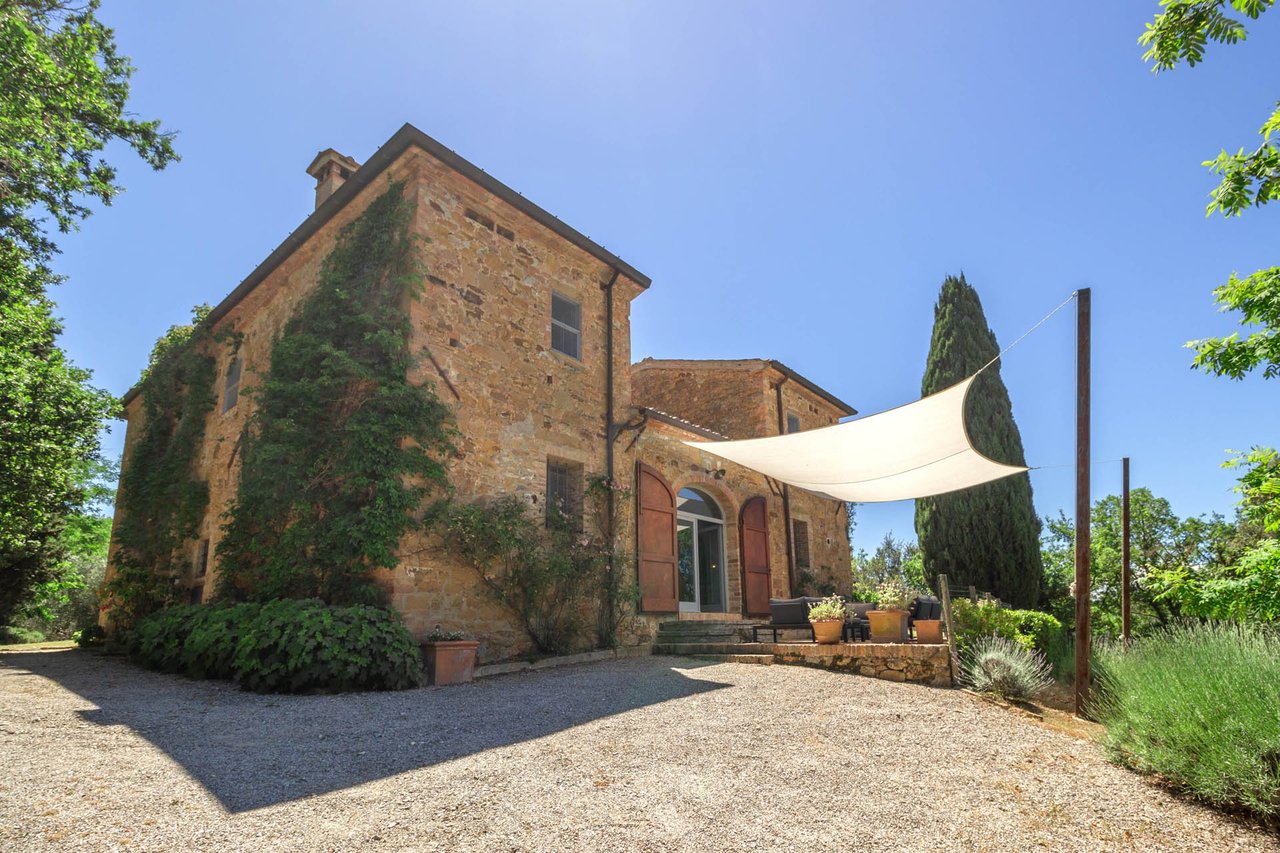 Villa - San Giovanni d'Asso (Siena)