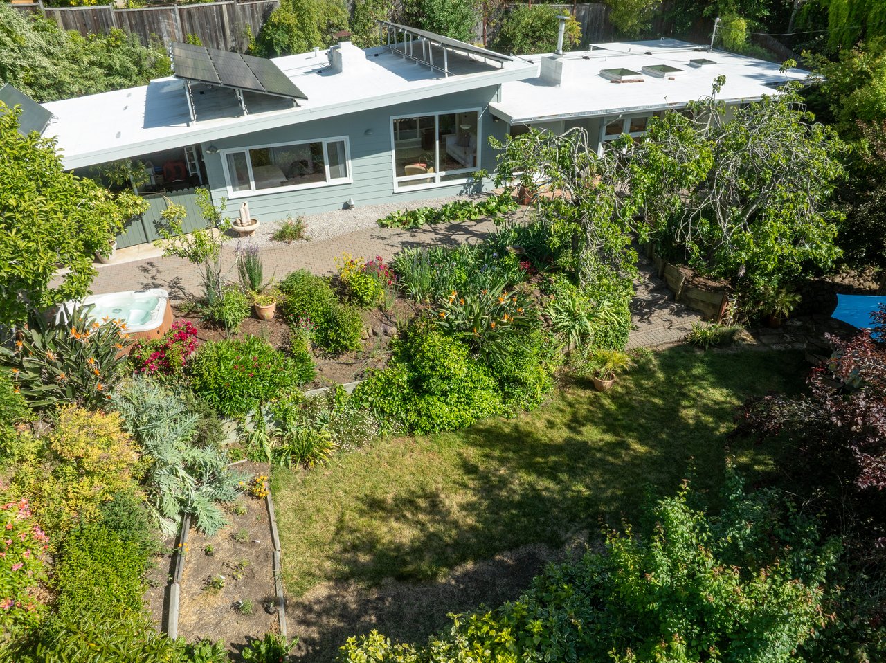 35 Saint Francis Ln