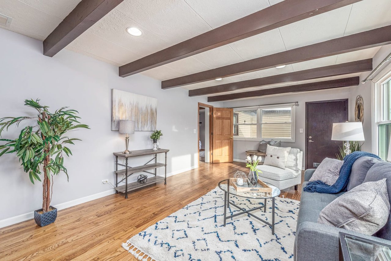 295 Glendale Ln 