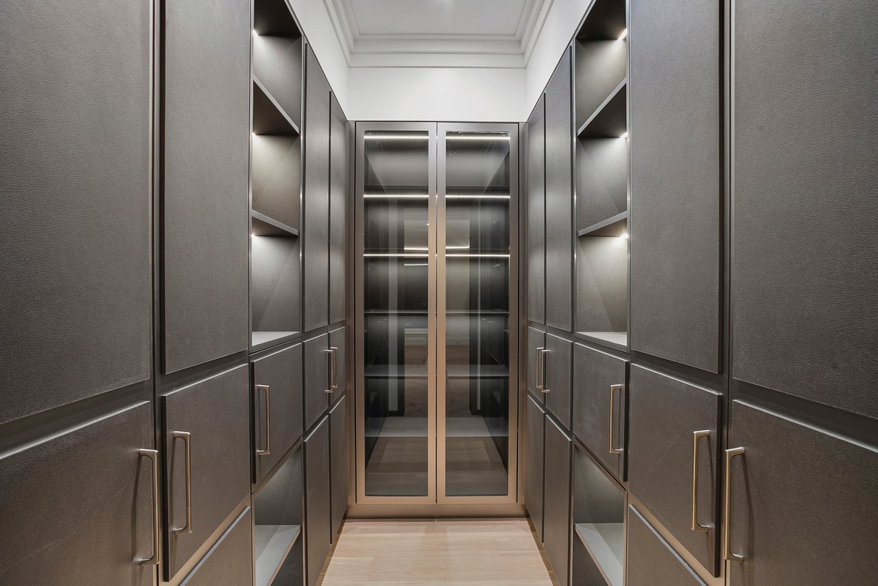 Architecturally Iconic Estate