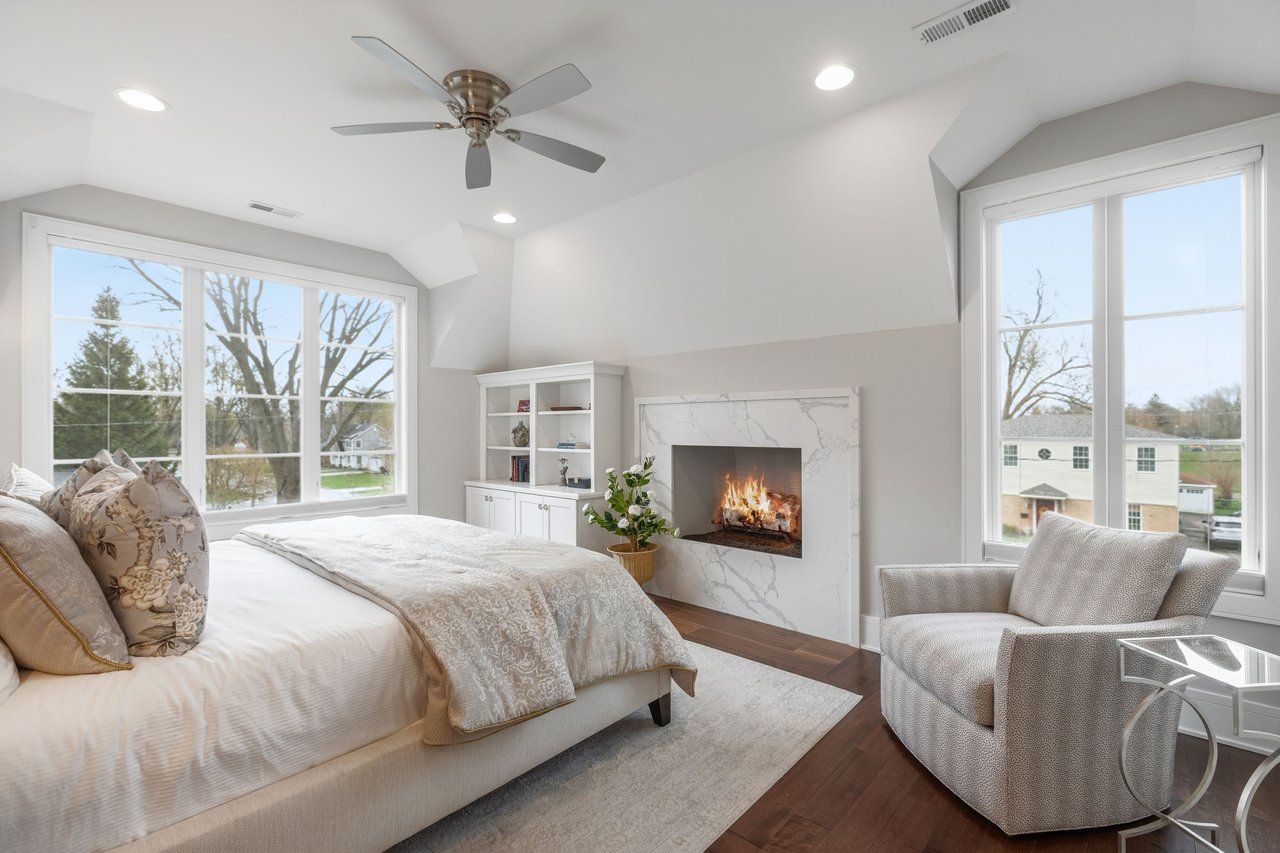 618 Buckingham Place