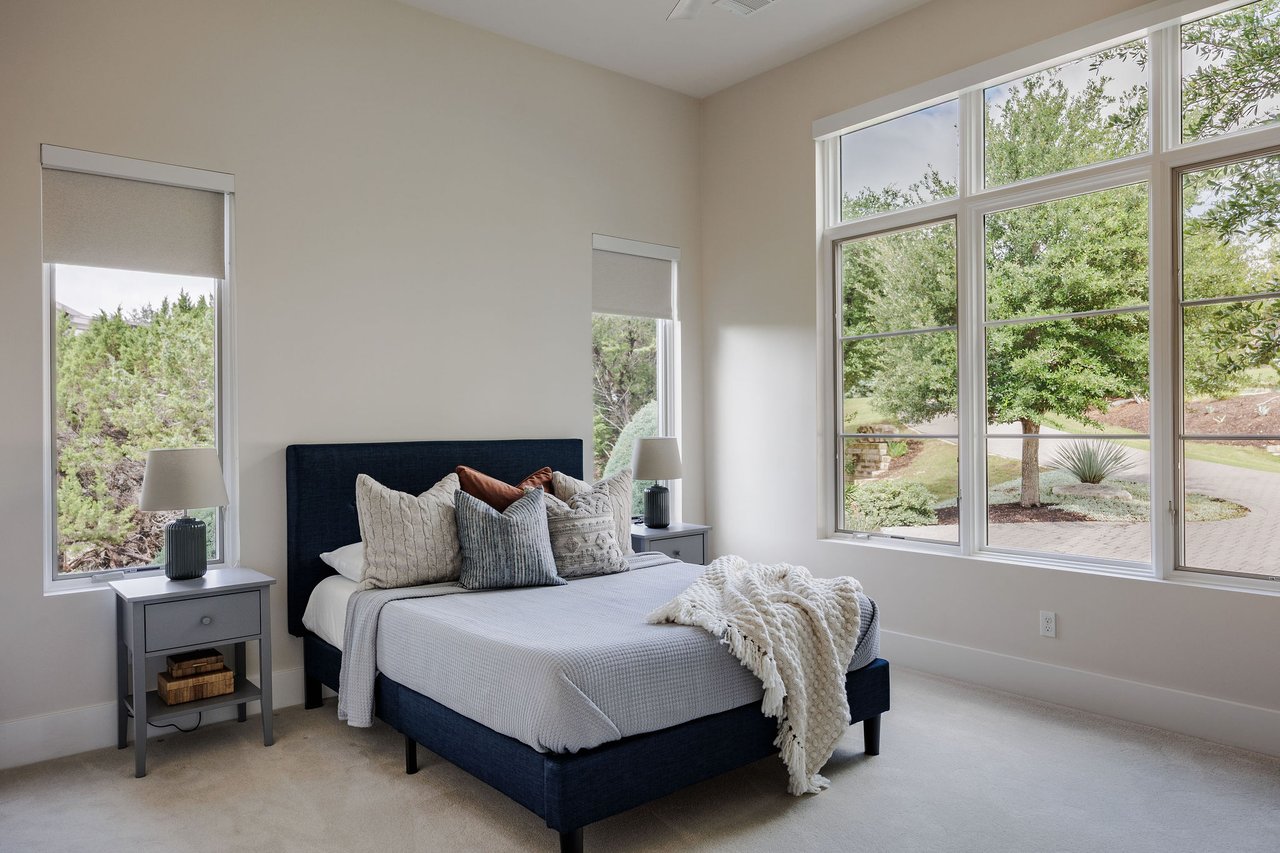 4601 Amarra Dr