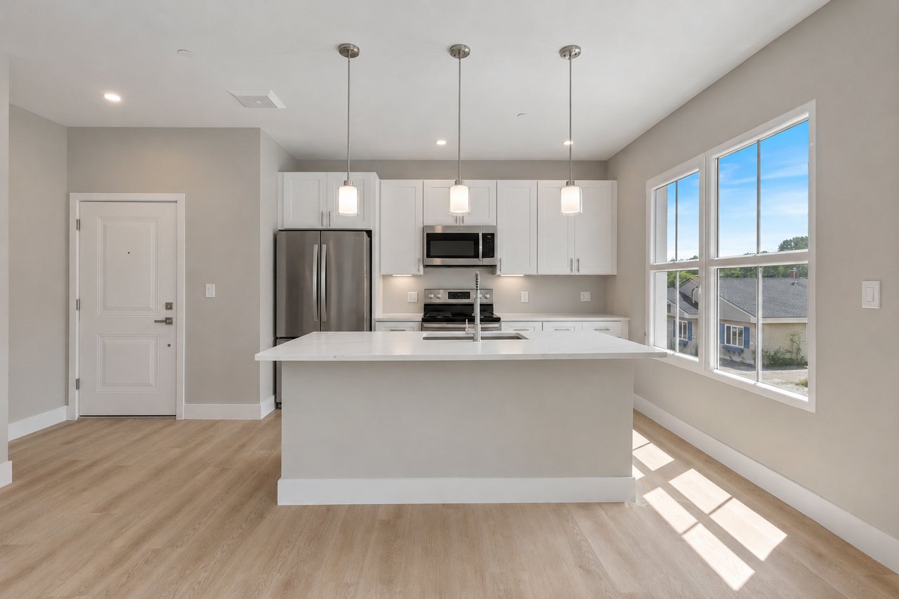 298 Main Street, 2G