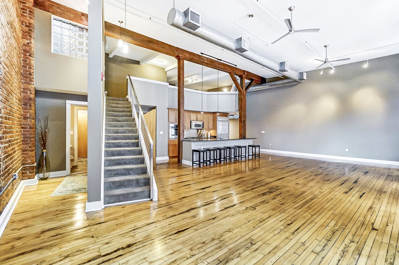26 E 6th St. (3 units available.) #702, #802 #803