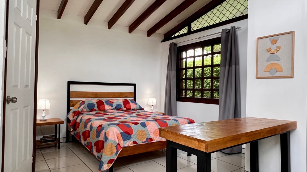 Home, 2 Rental Cabinas & Expansion Potential in Ojochal