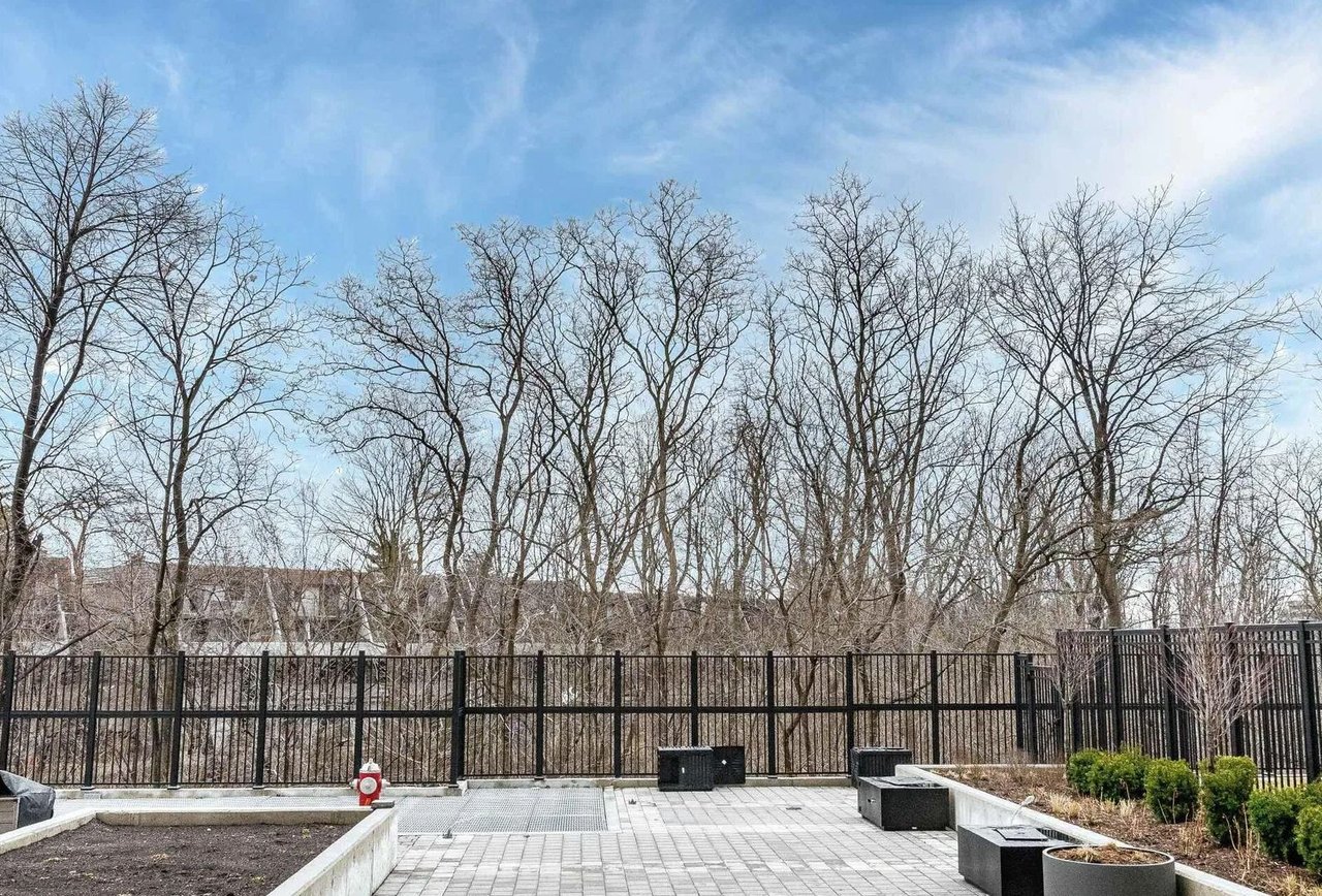 204 Burnhamthorpe Road Unit: 1804