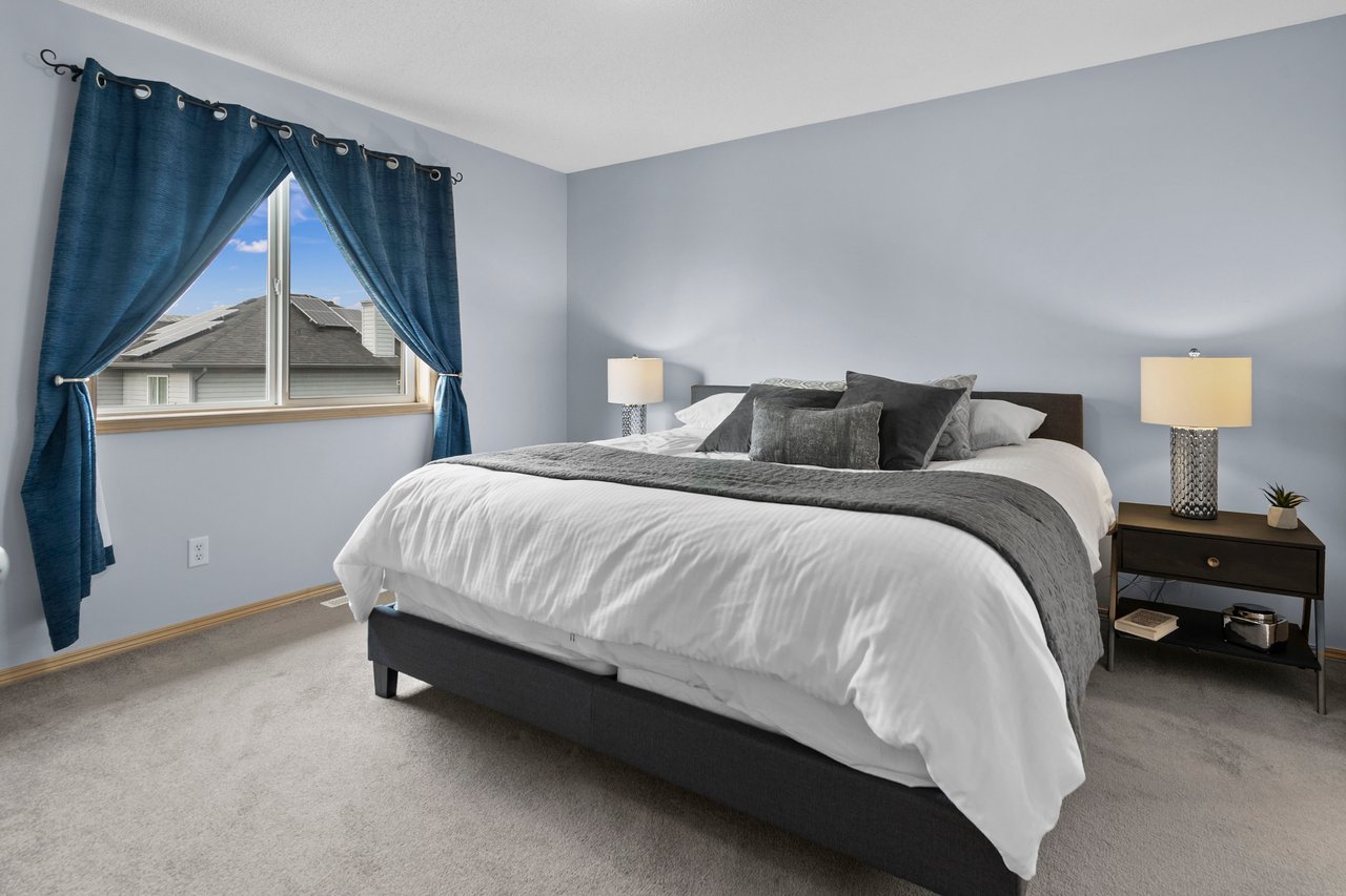 172 Tuscany Meadows Heath NW