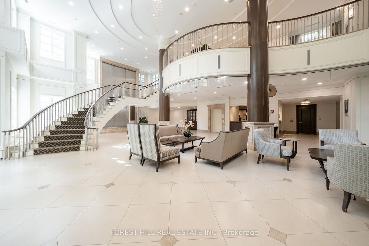 LIVING IN ARIA PENTHOUSES